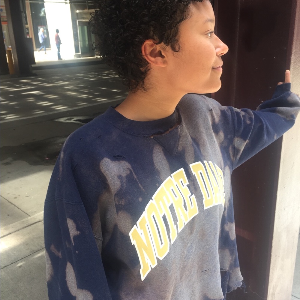 Notre Dame vintage distressed sweatshirt Sz large